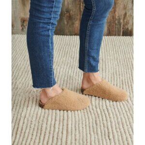 NWOB Jenni Kayne Shearling Fur Trim Slip On Mules Clog Natural Size 36 US 6